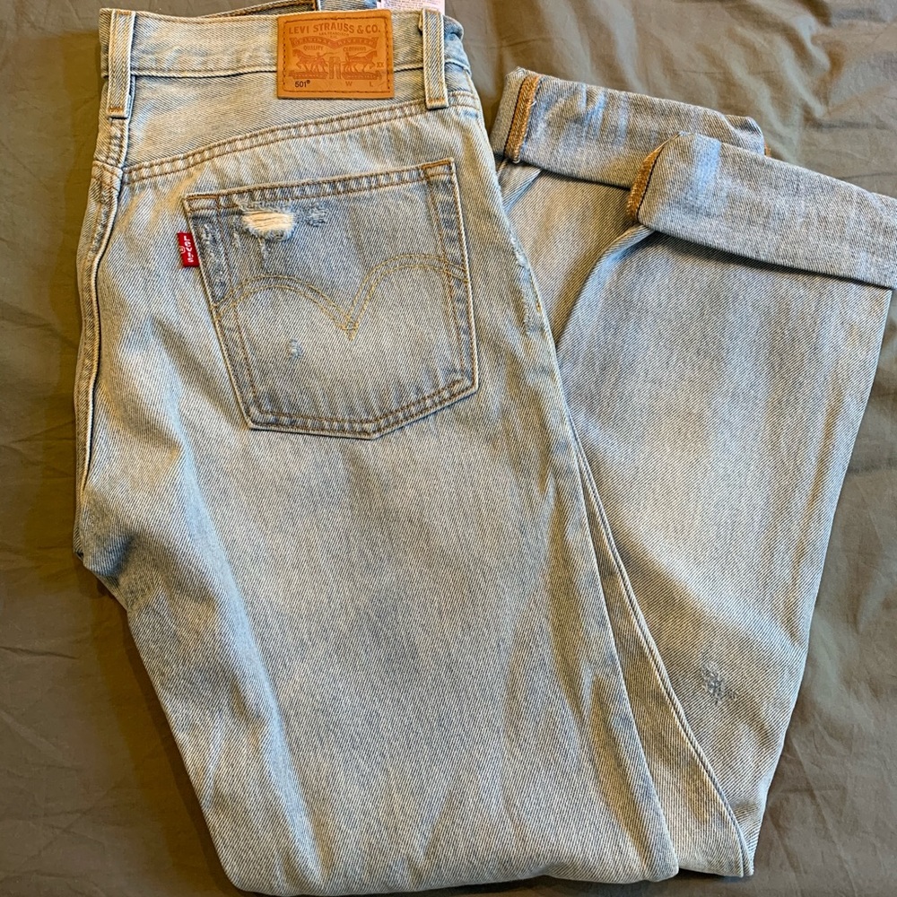 Levi’s Light Wash Button Fly Jeans